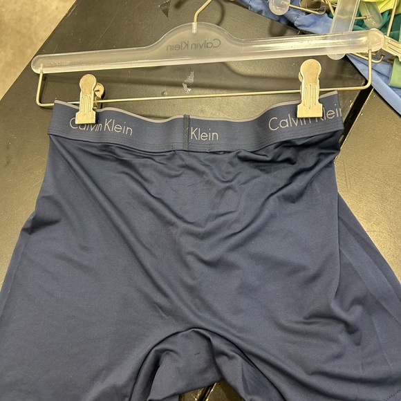 Calvin Klein Microfiber boxer briefs - blue - Picture 9 of 11